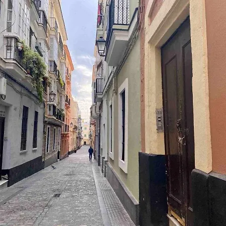 Anticuario En El Teatro Falla Apartamento Cádiz