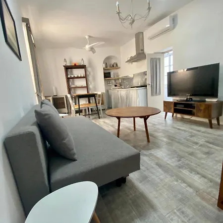 アパート Anticuario En El Teatro Falla *