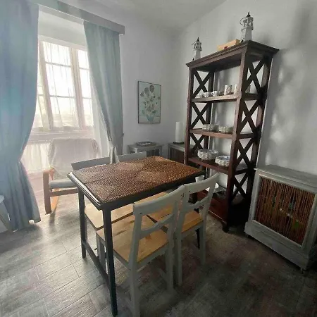 아파트 Anticuario En El Teatro Falla 카디스