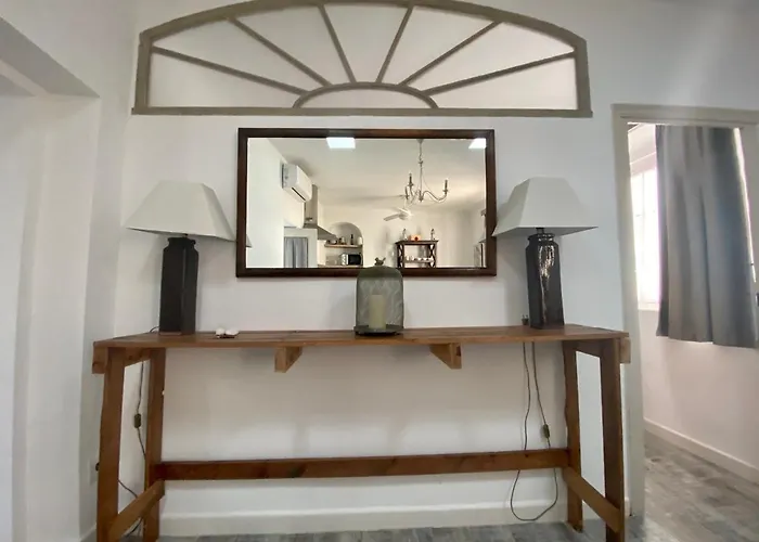 Anticuario En El Teatro Falla 아파트