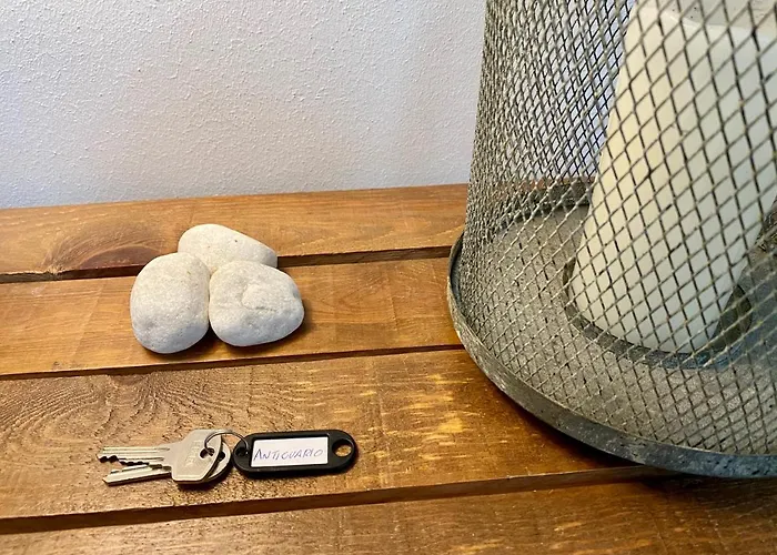 Anticuario En El Teatro Falla * 카디스